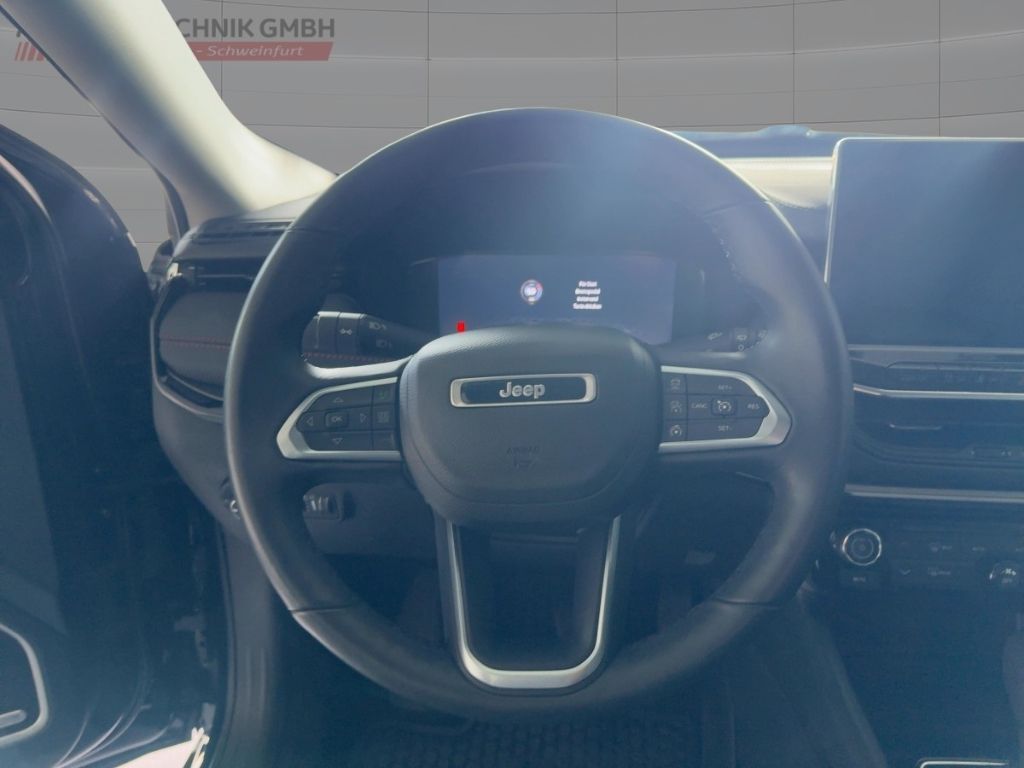 Fahrzeugabbildung Jeep Compass AUTOMATIK ALLWETTER  RÜCKFAHRK.