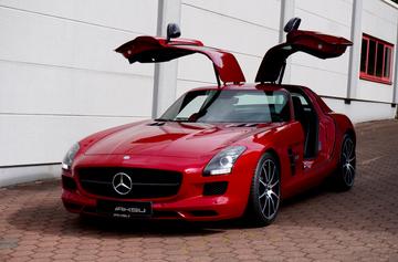 صورة 3 لـ 2013 Mercedes-BENZ SLS AMG