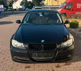 BMW 320i E90 - BMW 320: 320i E90