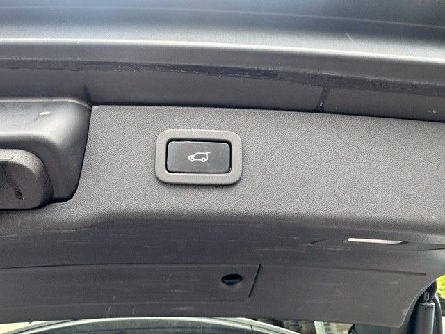 Fahrzeugabbildung Jaguar XF 20d 180PS R-Sport Sportbrake LEDER KAMERA