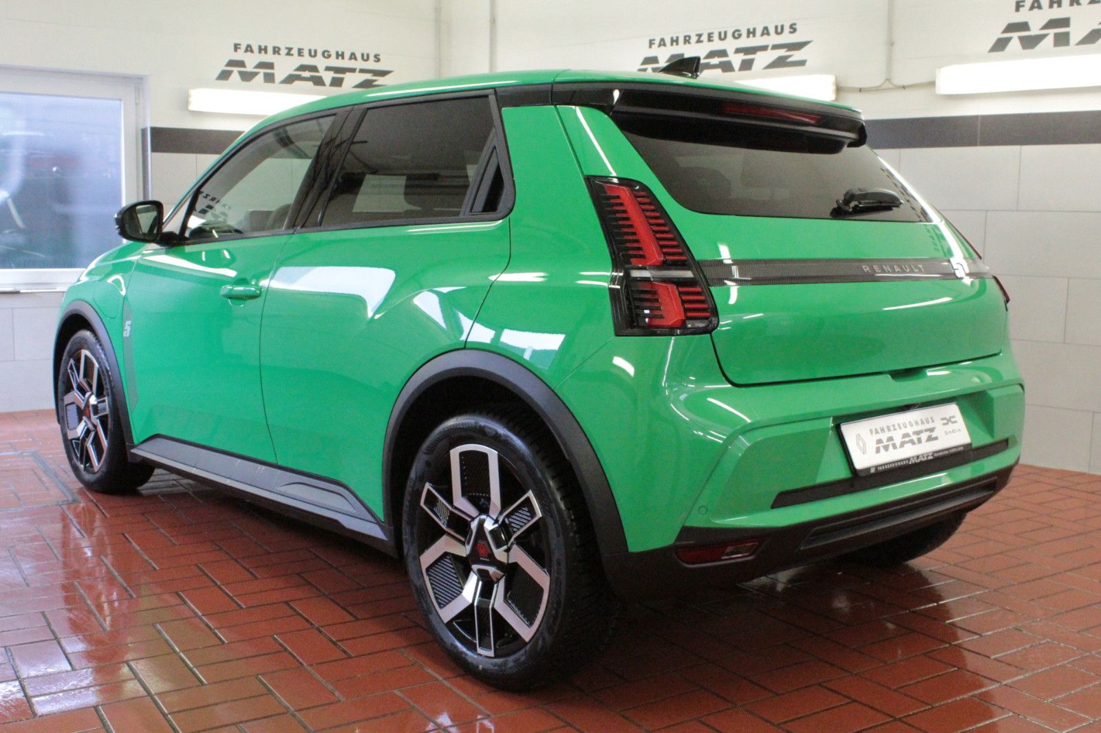 Fahrzeugabbildung Renault R 5  E-Tech 120 Urban Range *CCS*Winter-Paket*