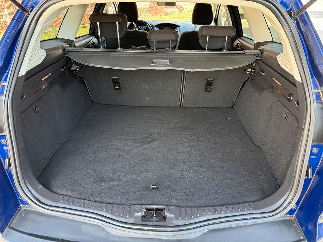 Ford Focus 2015 — photo 8