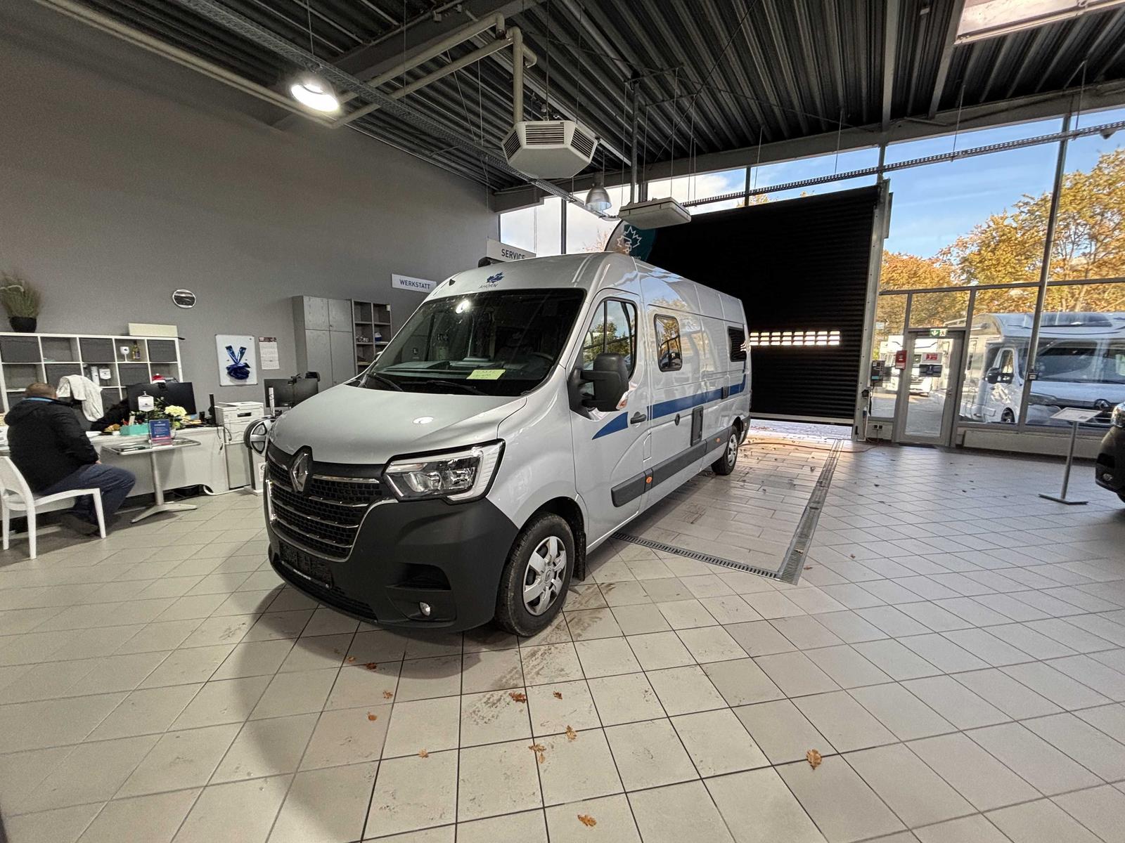 Ahorn Van 620 aus der Vermietung