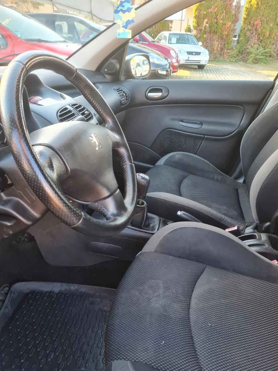Peugeot  2006 — photo 5