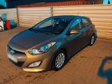 Hyundai  i - 30 - 1,4 - 90 PS, Diesel, Nav... - Hyundai i30 mit Diesel-Antrieb: Limousine, 1.4