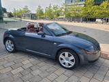 Audi TT Roadster 1.8T quattro 165 kW - - aus 2005: Allradantrieb