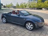 Audi TT Roadster 1.8T quattro 165 kW - - Audi: R 16