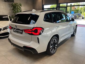 صورة 4 لـ 2024 BMW IX3