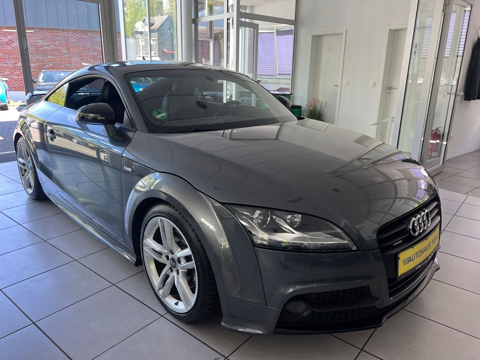 Fahrzeugabbildung Audi TT Coupe/ quattro 2.0 TFSI S line Competetion