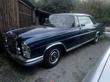 Mercedes-Benz W111 250SE Coupé  - blaue Mercedes-Benz 250