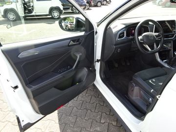 Fotografie 7 des VW T-Roc 1.5 TSI Style*Navi*AHK*SHZ*LED