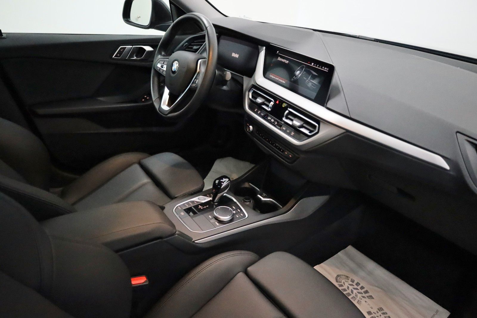 Fahrzeugabbildung BMW 220 d Advantage Gran Coupe,Leder,Navi,LED,PDC