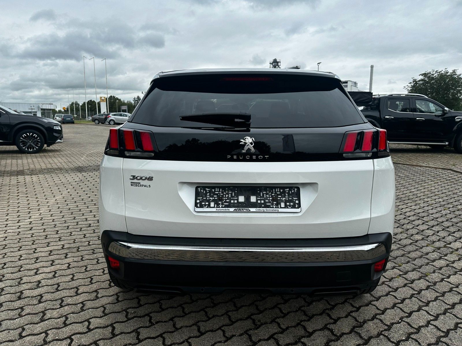Fahrzeugabbildung Peugeot 3008 Teilleder/ Navi/ Sitzhzg / PDC