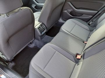 Fahrzeugabbildung Volkswagen Passat Variant 2.0 TDI Trendline Navi/ACC/SHZ/BT