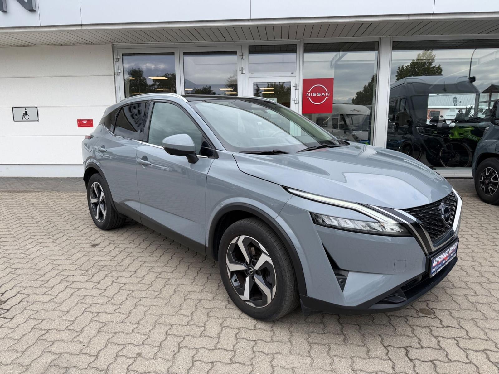 Nissan Qashqai 1.3 N-Connecta Winterpaket Panorama 360°