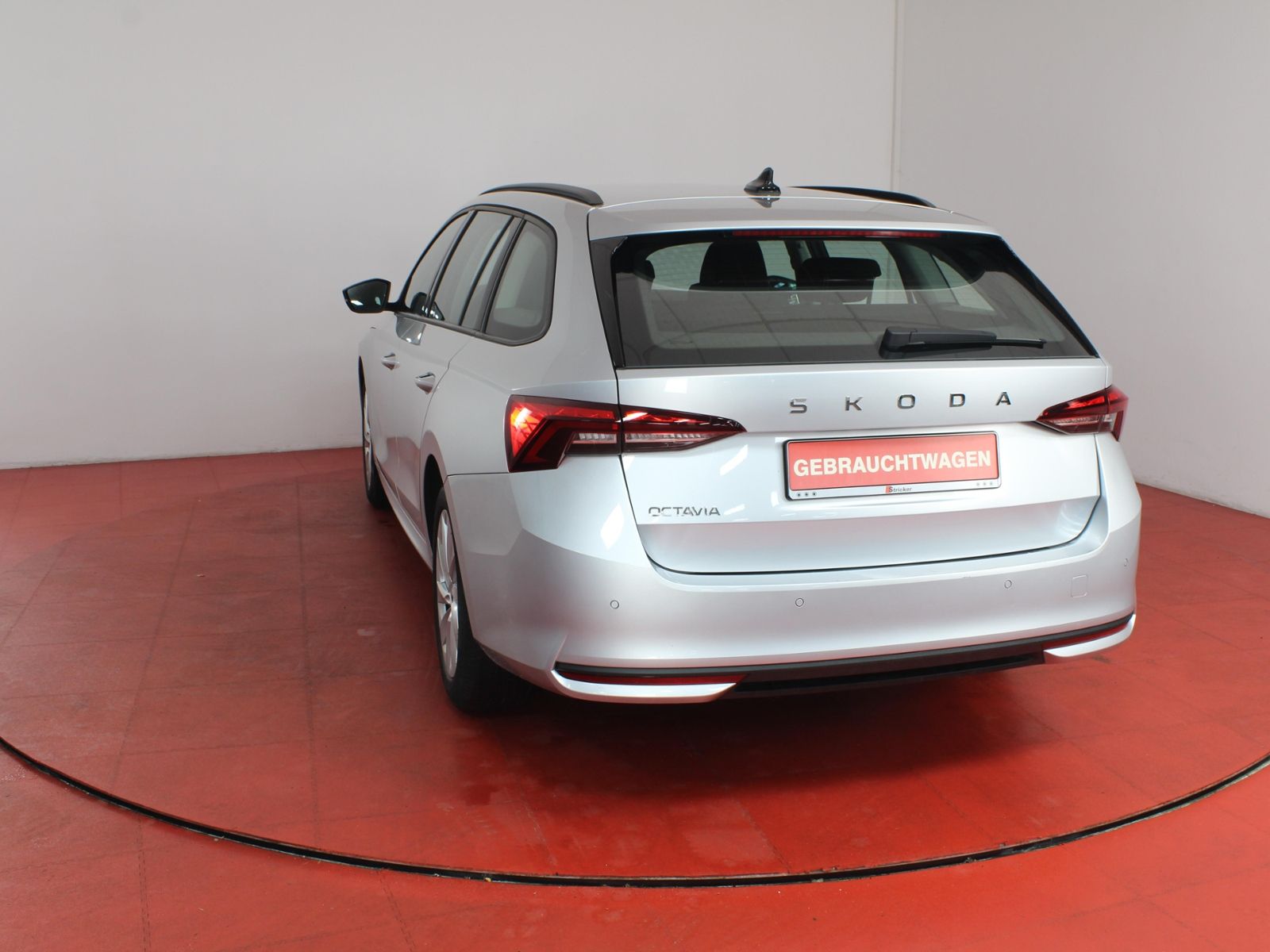Skoda Octavia Combi Selection 2.0TDI 297,-ohne Anzahlu foto 24