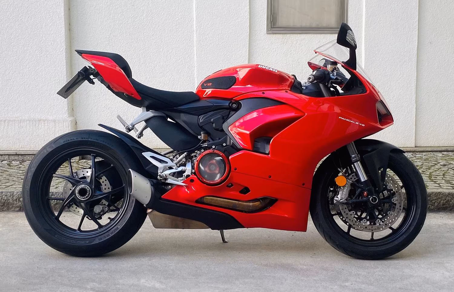 Ducati Panigale V2
