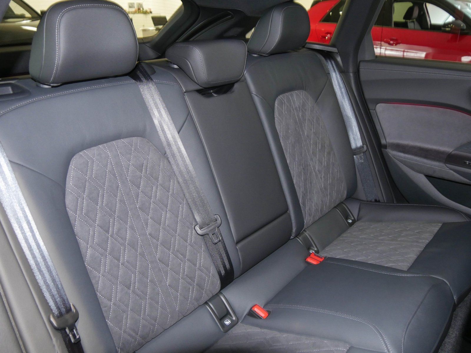 Audi A5 Avant TFSI S-Line Black AHK Tech plus foto 4