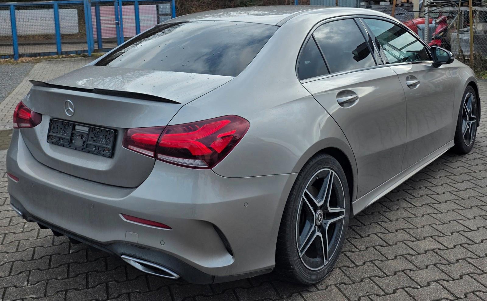 Mercedes-Benz A 220 4Matic AMG/LED/NAV/KAMERA/LKA/STANDHEIZUNG
