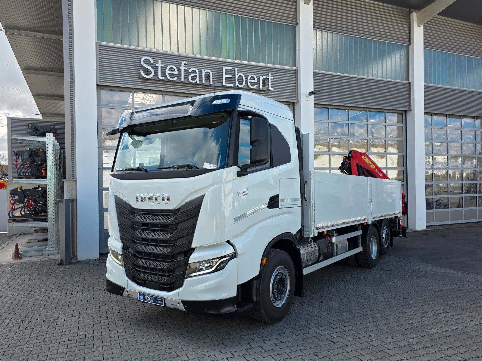 Fahrzeugabbildung Iveco X-Way AD280X49Y Palfinger PK 19.001 SLD5 Funk