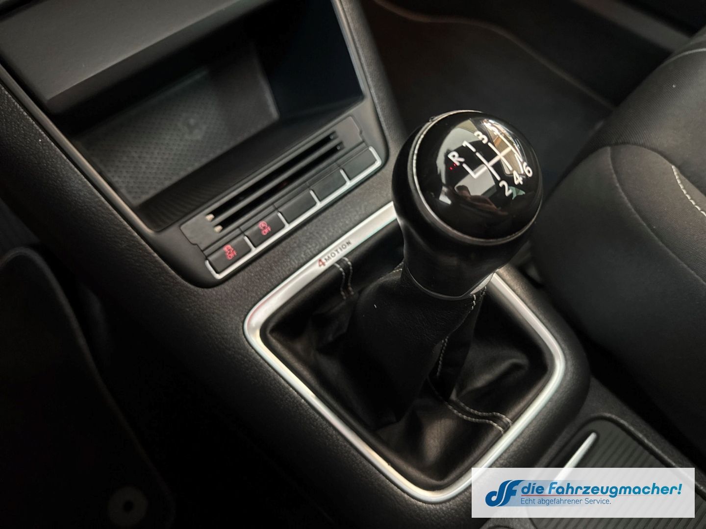 Fahrzeugabbildung Volkswagen Tiguan Lounge Sport & Style 4x4 AHK sch.