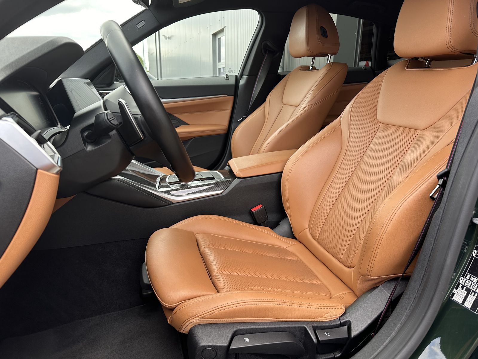 Fahrzeugabbildung BMW 420i Gran Coupé M-Sport NAV+LED+HIFI+19ZOLL+1HD
