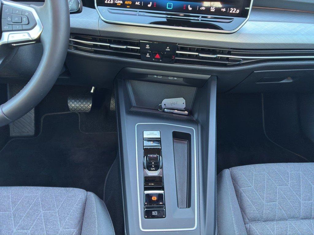Volkswagen Golf VIII 1.5 eTSI DSG Life LED ACC Kamera, миниатюра 14