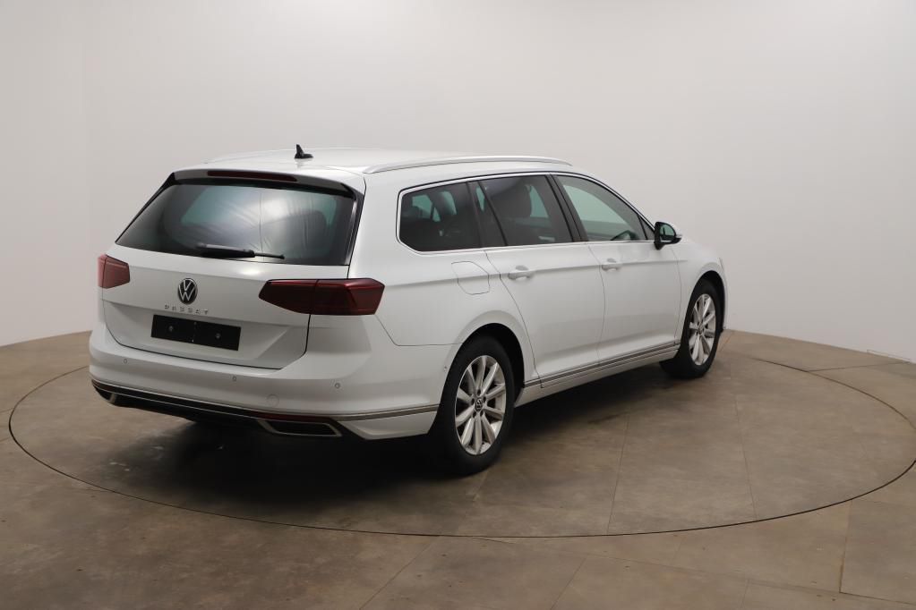 Volkswagen Passat Variant Elegance 2.0 TDI DSG RFK*PDC*Temp