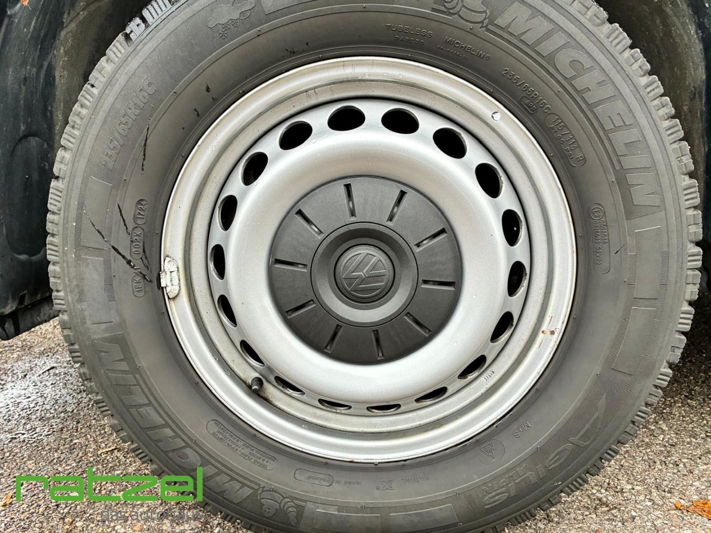 Fahrzeugabbildung Volkswagen Crafter lang Hochdach FWD Kasten 35 Apple CarPla