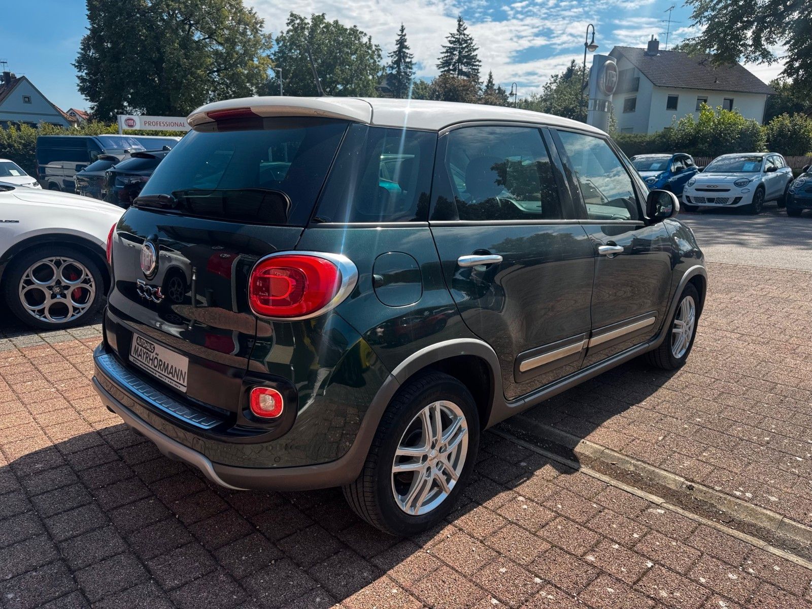 Fahrzeugabbildung Fiat 500L Trekking NAVI BLUETOOTH KLIMA RADIO