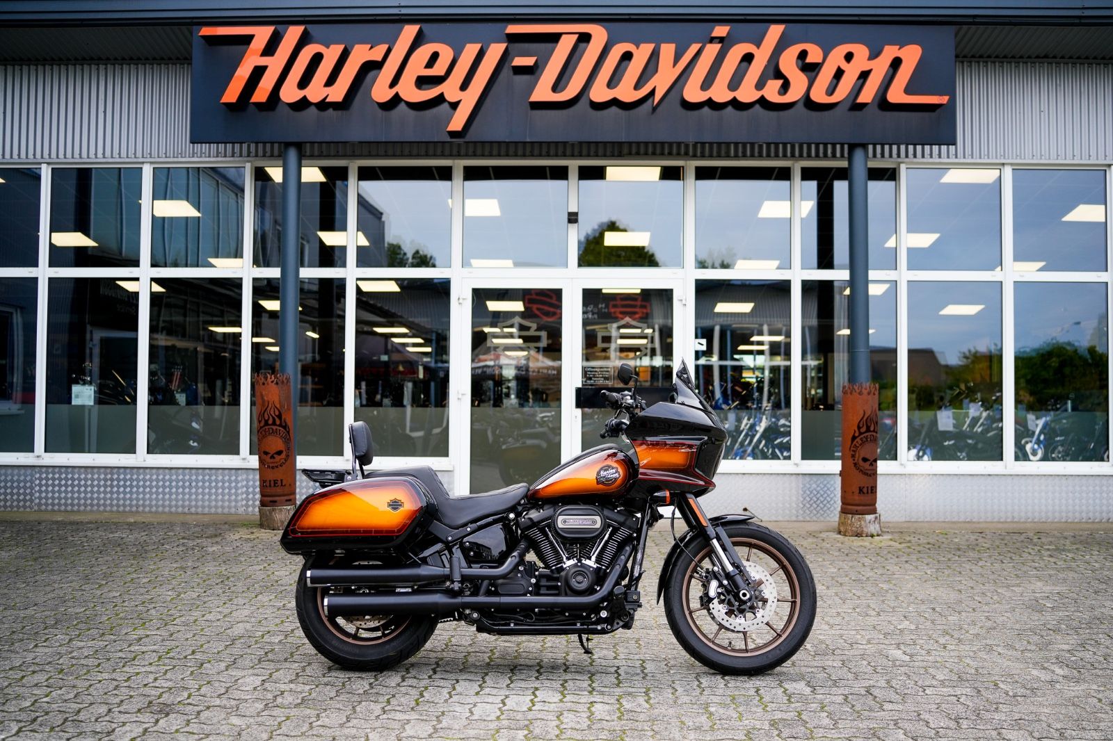 Fahrzeugabbildung Harley-Davidson FXLRST Low Rider ST 117 - HeinzBikes Clubstyle