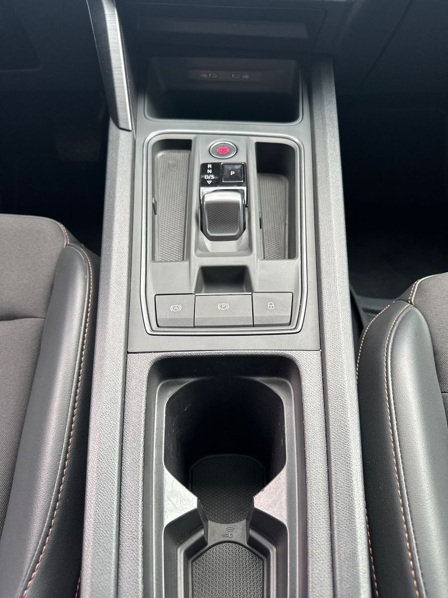 Fahrzeugabbildung CUPRA Formentor 4Drive NAV+LED+AHK+ACC+KAM+PANO+19ZOLL