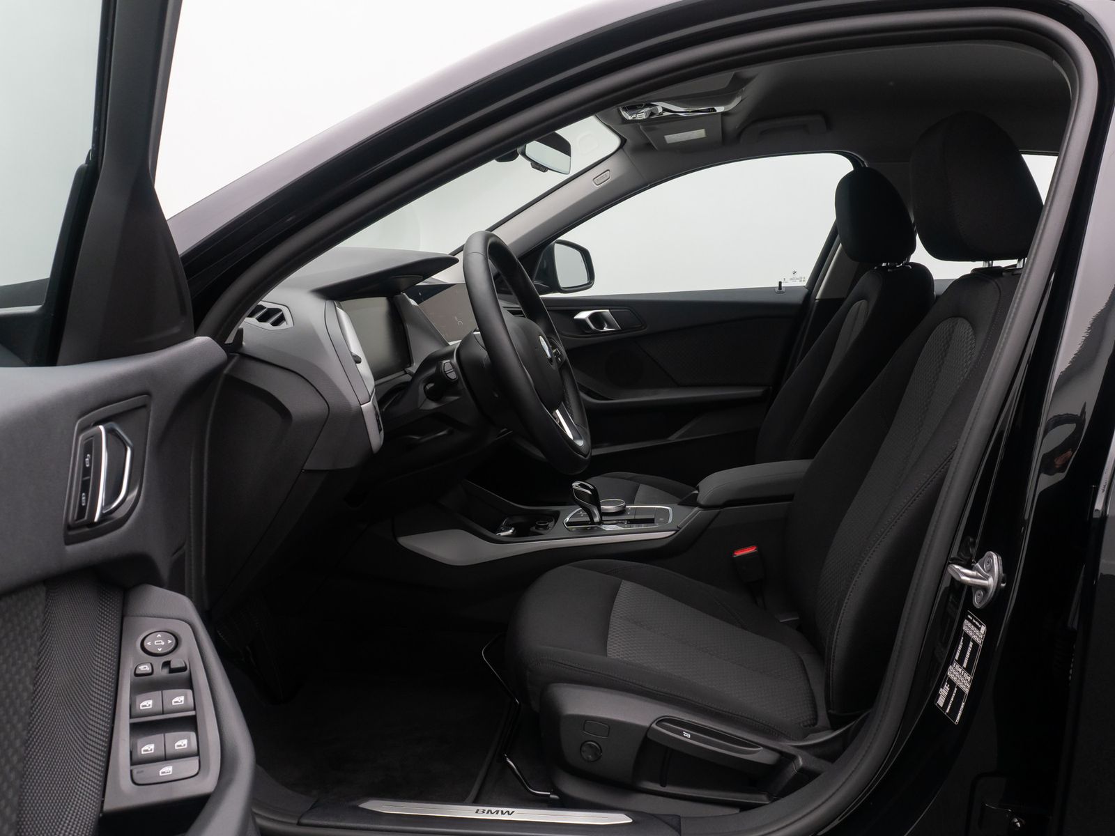 Fahrzeugabbildung BMW 118i Advantage HUD Kamera Alarm DAB CockpitProf