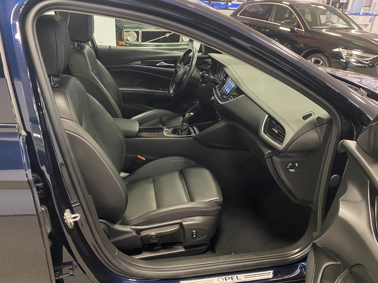 Fahrzeugabbildung Opel Insignia 1.5 Turbo Business Innovation ST+PANORA