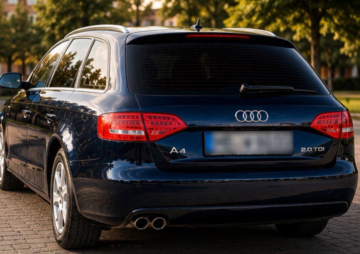 Audi A4 2009 — rear view