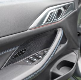 Fahrzeugabbildung BMW 430i Cabrio M Sport|KAMERA|SHADOWLINE|AMBIENTE