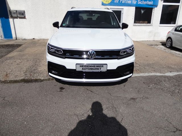 Fahrzeugabbildung Volkswagen Tiguan Allspace/2 x R-Line/Navi/AHK/DSG/Allrad/