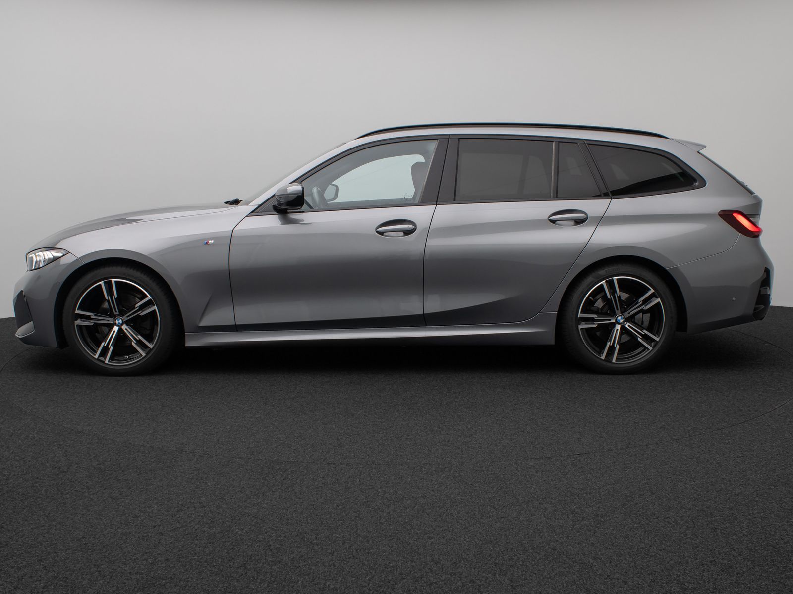 Fahrzeugabbildung BMW 320d M Sport Kamera HUD DAB HiFi DrivAssist 18"