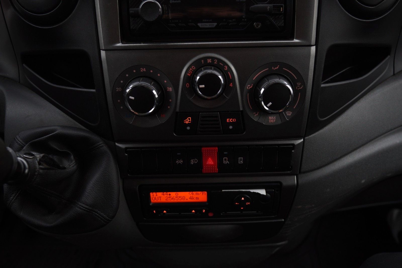 Fahrzeugabbildung Iveco  *Kran*Daily 3.0L*HMF*HU/AU*