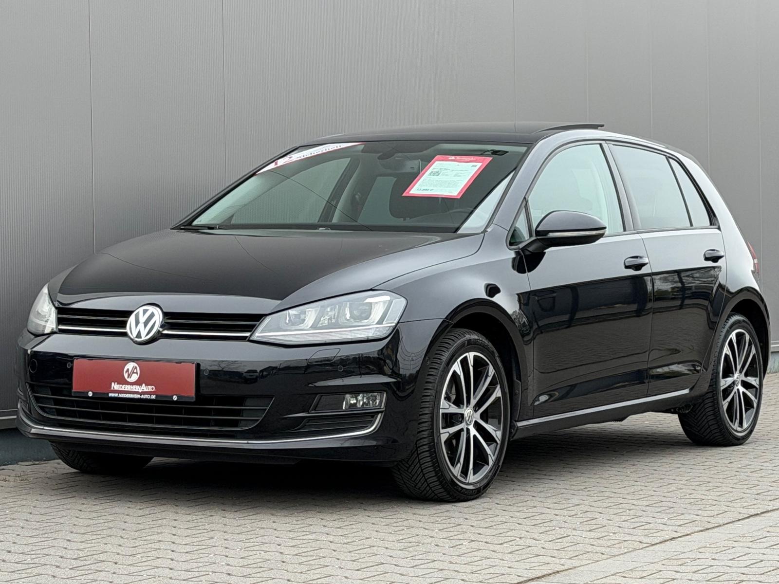 Volkswagen Golf VII Highline Leder Navi MassagePanorama LED