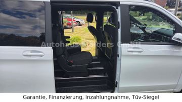 Mercedes V 220 - 7