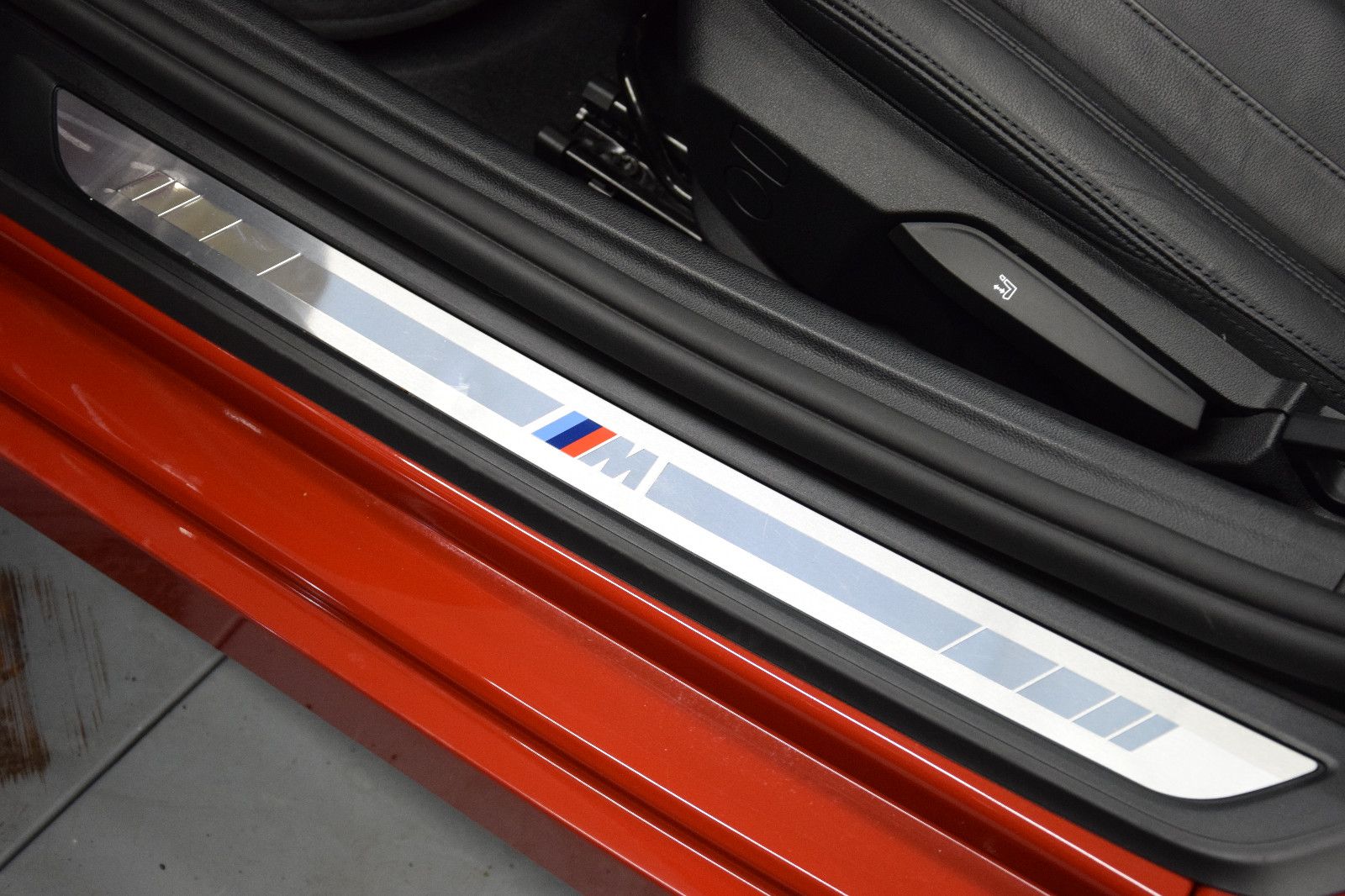 Fahrzeugabbildung BMW Z4 Roadster sDrive 20 i M-Sport Leder HuD Kamera