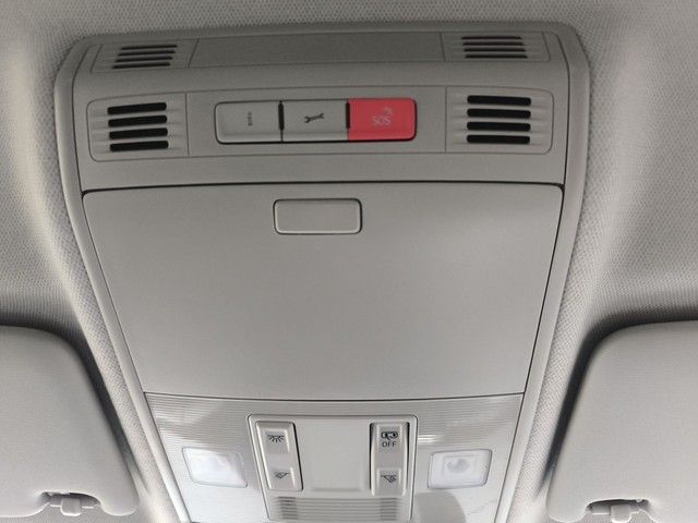Fahrzeugabbildung SKODA Kamiq 1.0 TSI Tour+SHZ+GRA+LED+RFK+PDC+