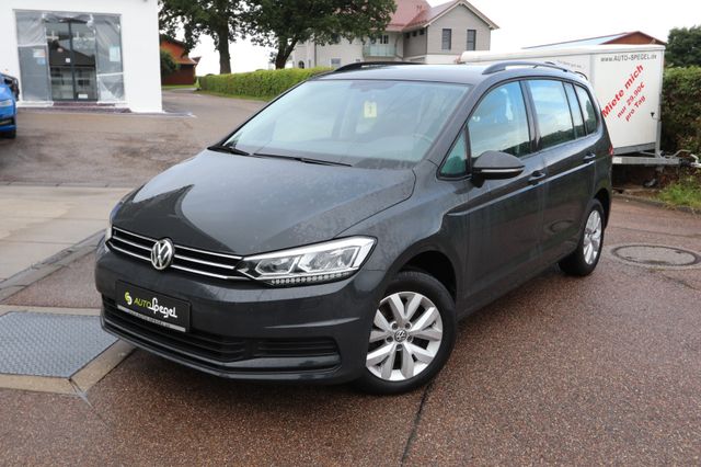 Volkswagen Touran Comfortline Navi LED Kamera ACC Carplay