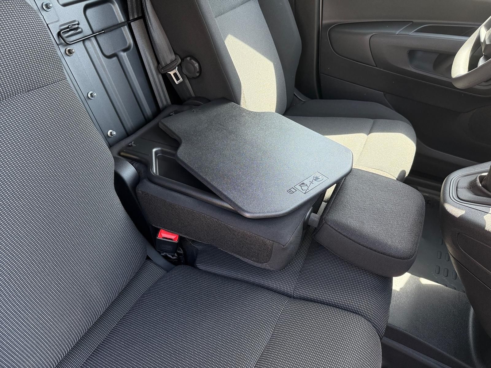 Fahrzeugabbildung Fiat Doblo XL Kastenwagen 130 MT6