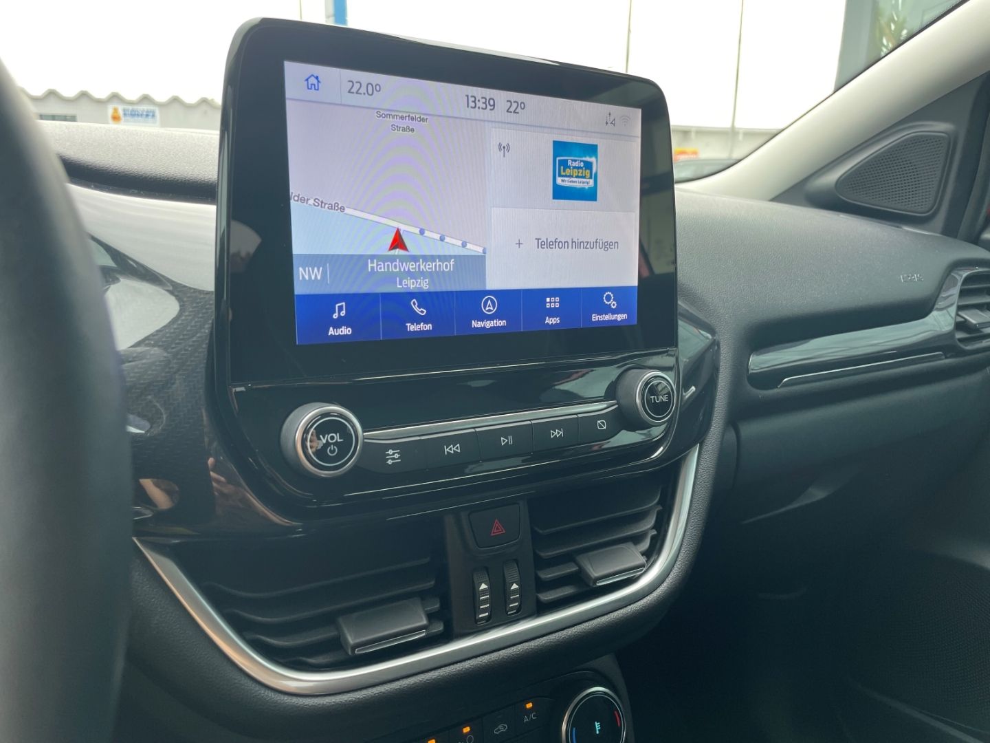 Fahrzeugabbildung Ford Puma Titanium Mild Hybrid Verkehrszeichenerk