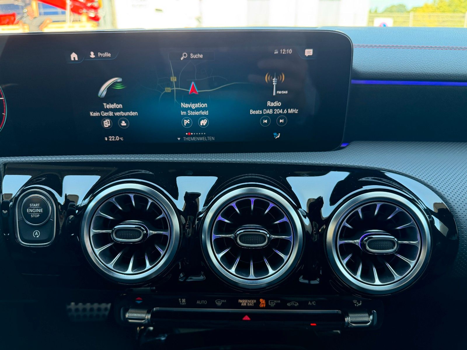 Fahrzeugabbildung Mercedes-Benz CLA 220 D SB AMG R-Kamera+Pano+DISTR+MBEAM+Ambie