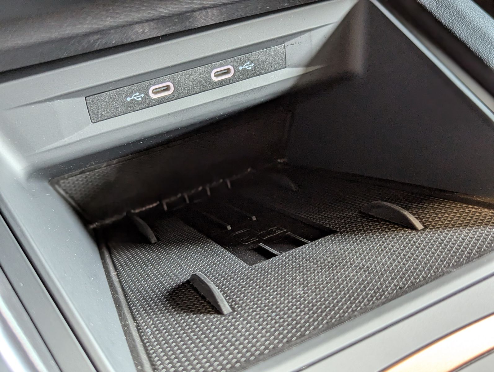 CUPRA Leon 2.0 TDI DSG Matrix Sennh Dynamic-Sitze Edge - Image 22