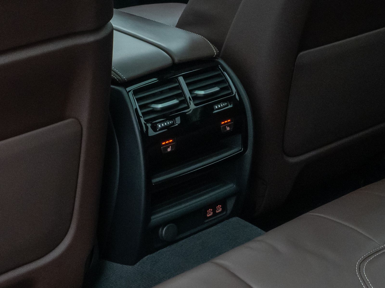 Fahrzeugabbildung BMW 520d xD Panorama Massage HUD H/K Individual-Voll