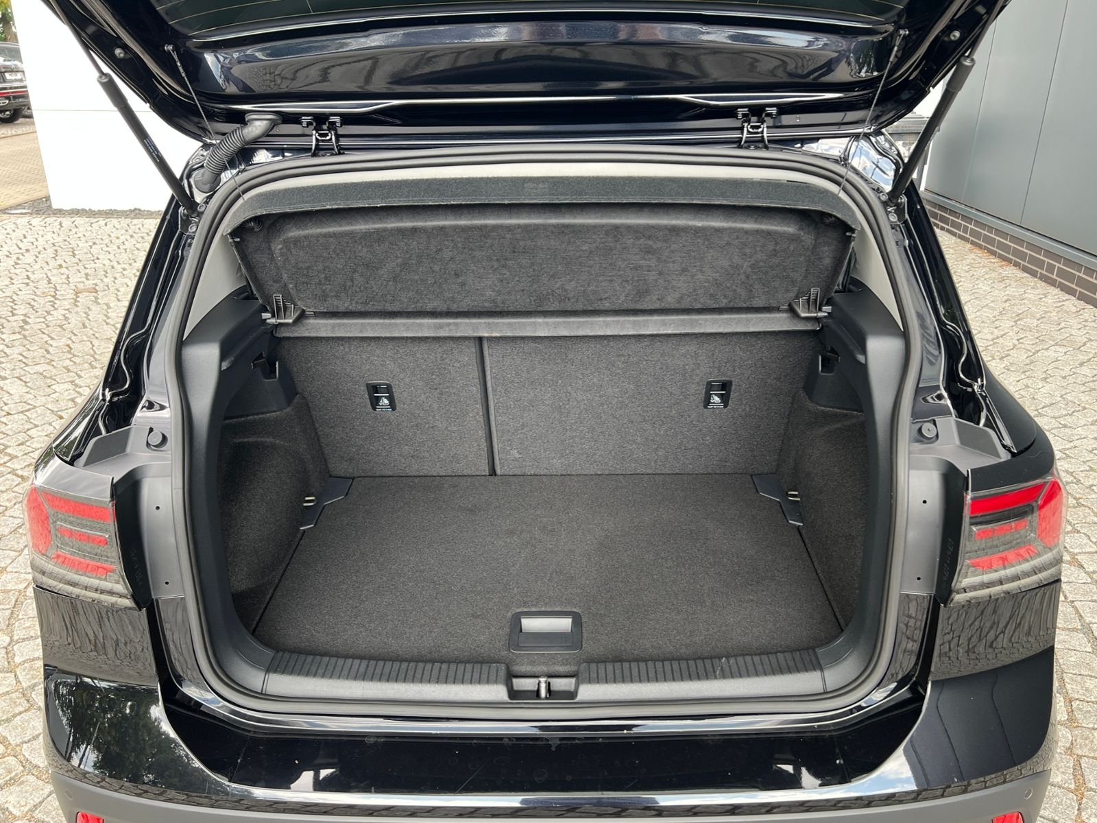 Fahrzeugabbildung Volkswagen T-Cross GOAL 1.0 TSI DSG *AHK, LED, App-Connect,